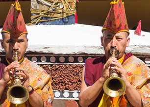 Buddhistický festival masek v klášteře Hemis: úchvatná podívaná poskvrněná turismem