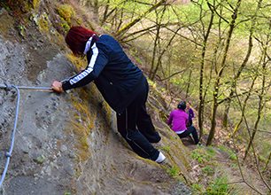 Krása a tajemství slovenské Kappadokie, prohlédněte si krásná obydlí vytesané do skály