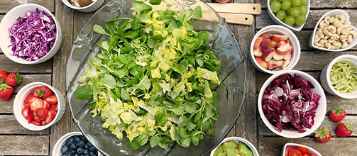 ETNOKUCHYNĚ: Tři země, tři saláty, tři chutě, jež mohou zpříjemnit horké letní dny milovníkům jídla 
