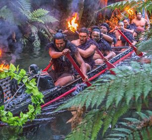 Rotorua, město známé svojí termální aktivitou, ale také novozélandskou maorskou kulturou