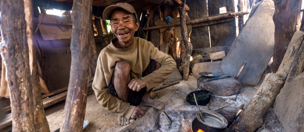 „Budu mít oddělenou kuchyň a ložnici.” Tři roky po zemětřesení v Nepálu se těší na nový domov