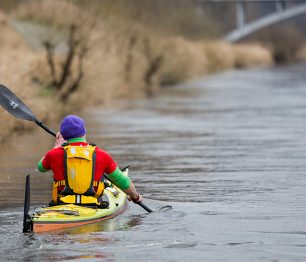ROZHOVOR: Jiří Oliva – Po letech v kajaku a na pláži ti přijde, že stůl a židle jsou fakt dobrá věc