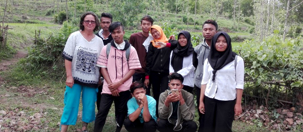 ROZHOVOR: Andrea Stárková – Jak se učí v Indonésii, aneb nápad na Školu v ráji