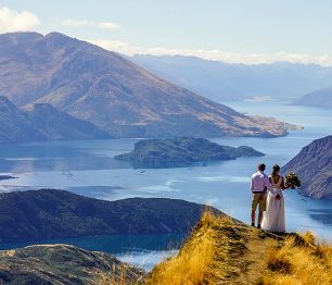 Nový Zéland všemi smysly – golf, vyjížďky na koni a lyžování, ale i odpočinek s kiwi specialitami a vyhlášeným vínem