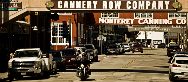 Konzervárny ulice „Na plechárně“ v kalifornském Monterey stále voní rybinou