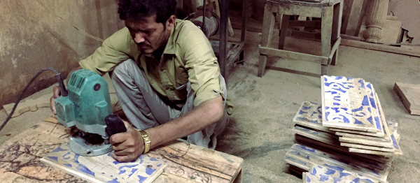 SANU BABU: Vybírat jedinečné kusy nábytku a hledat pro zákazníka něco konkrétního je naše vášeň