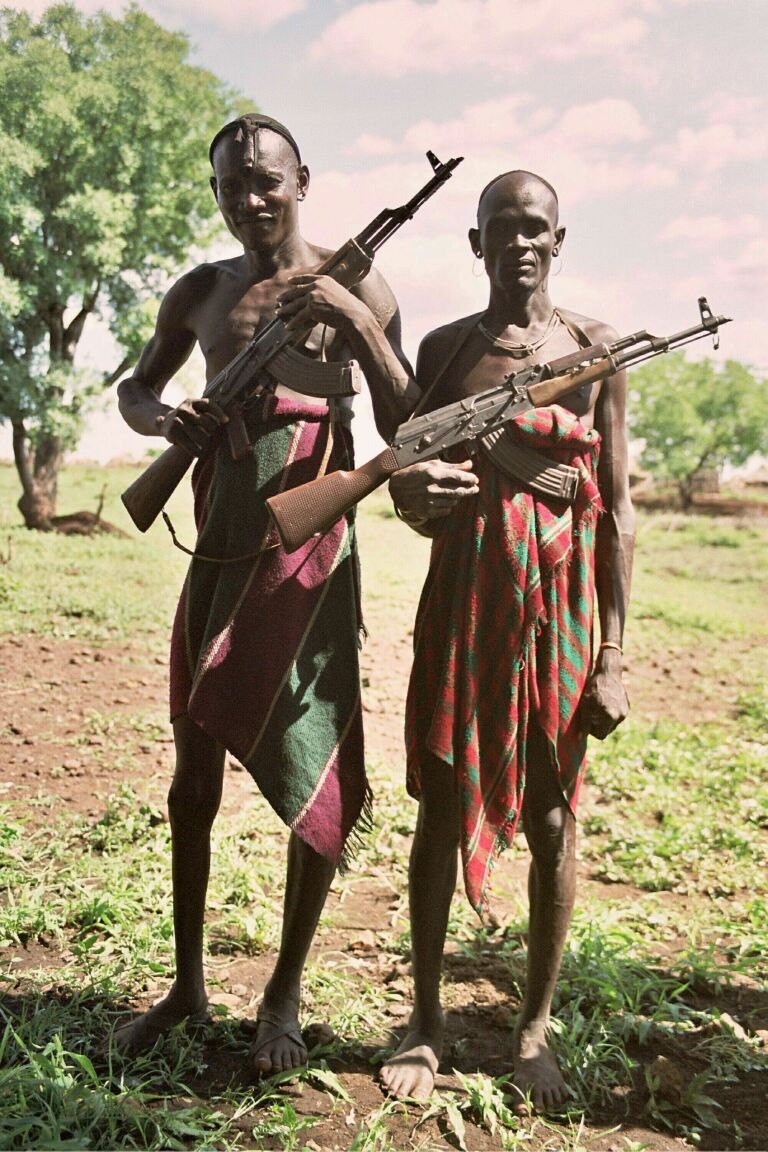 Mursijští bojovníci (foto: Saša Ryvolová)