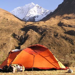 Santa Cruz - pod Alpamayem