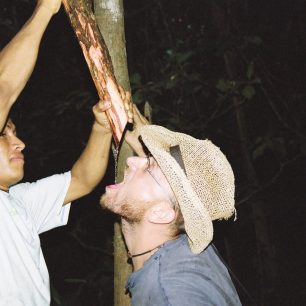 LLiána Hunia de Gato plná vody