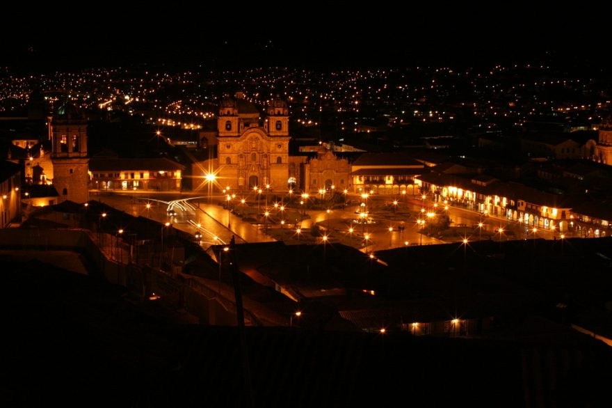 Noční Cusco