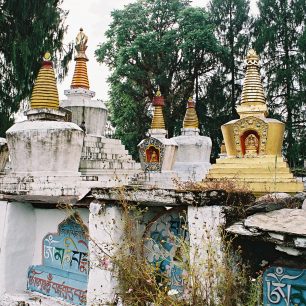 stúpy v Taschidingu