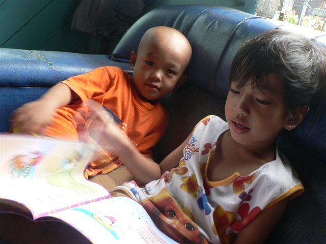 děti v Kampung Baru