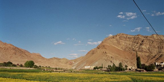 Ladakh na kole: Taglang La, brána do Ladakhu