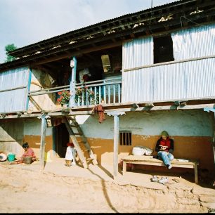 Dům, Nepál