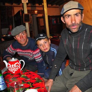 Hostitelé, Šitcharv, Pamír, Tádžikistán