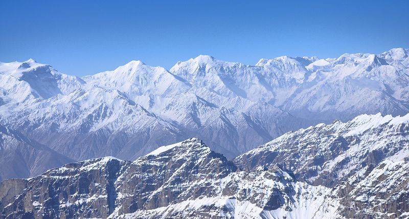 Pohled z vrcholu Moskevské Olympiády, 5883m, Pamír, Tádžikistán