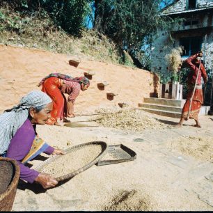 práce na vesnici, Nepál