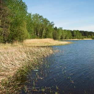 Jezero Juglas, Lotyšsko