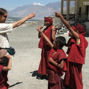 Výuka pod širým nebem, Ladakh, Indie