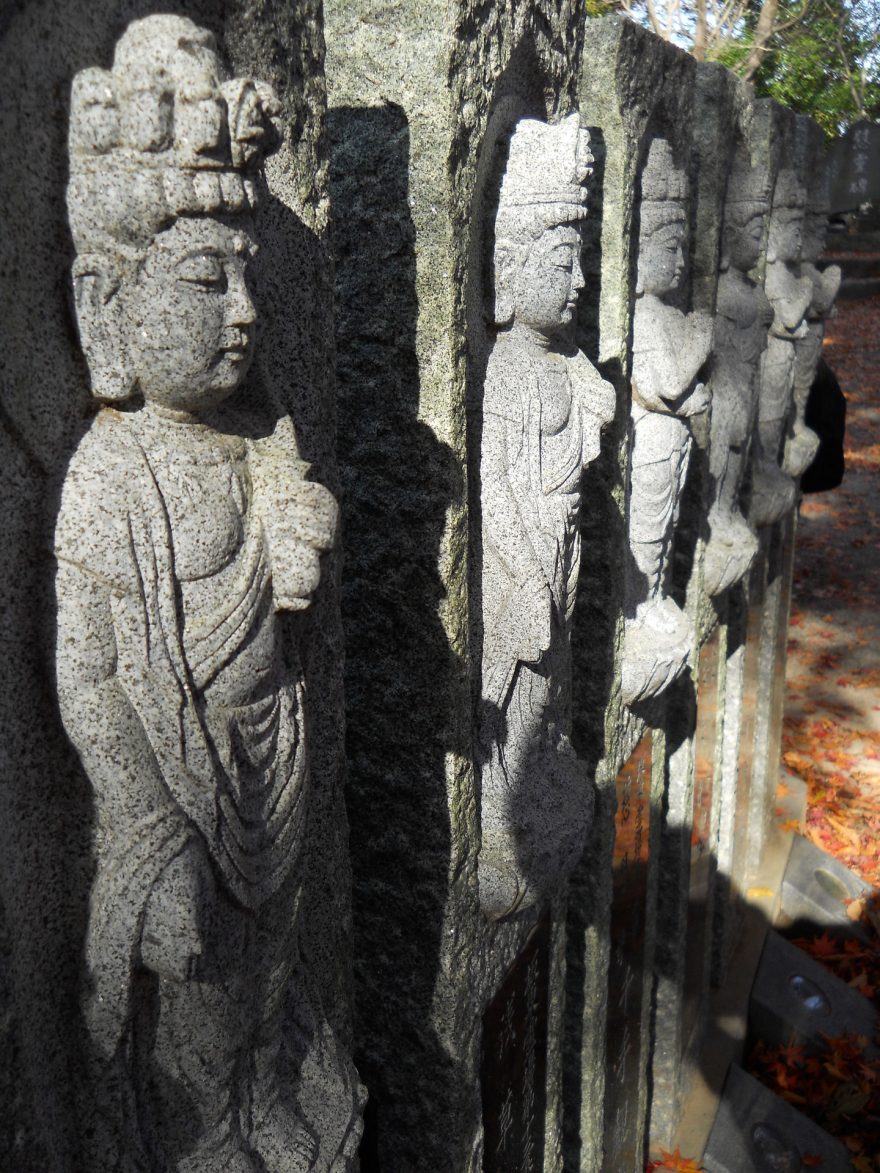 Buddhové na hoře Takao