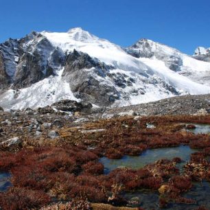 U jezer Panch Pokhari