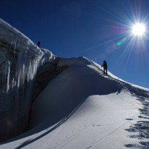 Amphu Lapcha 5 885 m