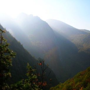 Kaňon Matka, skály