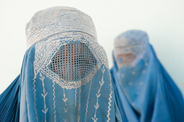Burka zahalující tvář, Lógar, Afghánistán