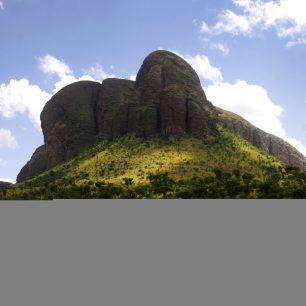 Jeden z dominantních kopců v Marakele