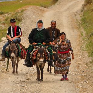 Údolí Artuč - cestou pro zásoby, Fanské hory, Tádžikistán
