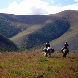 V severních horách proti pytlákům, Mongolsko