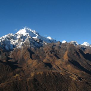 Pohled při výstupu na Tserko Ri