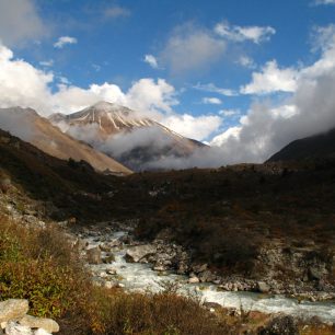 Tserko Ri - už při sestupu do údolí