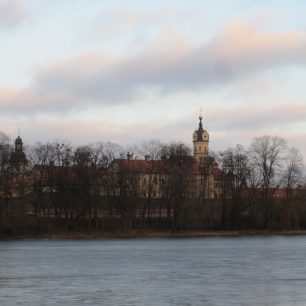 Okolí zámku Nasviž