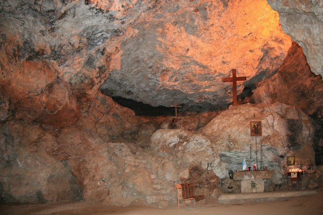 Jeskyně šílenství, Libanon