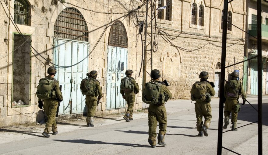 Tři tisícovky izraelských vojáků hlídají židovské osadníky