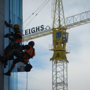 Přestože další otřesy jsou v očekávání, centrum se renovuju