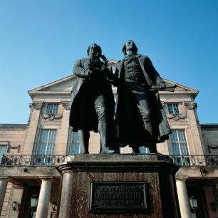 Theater platz, zdroj: www.germany-tourism.de