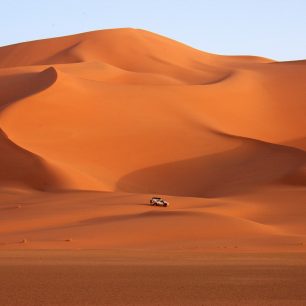 Naše vozidlo na duně
