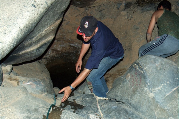 Studna uprostřed hory