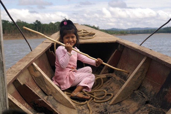 Kam se plaví tato malá Brazilka?