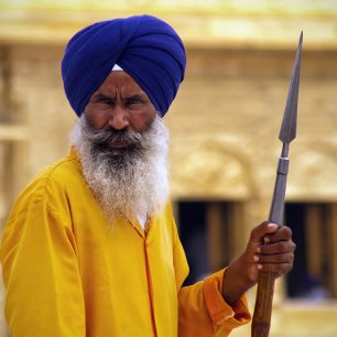 Strážce chrámu, Petr Louženský