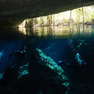 Vstup do Cenote Chuck Mool, Mexiko