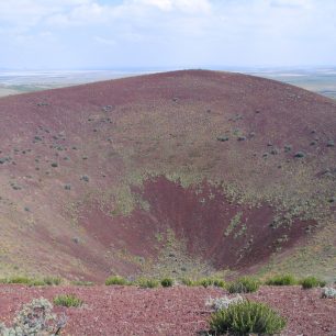 Kráter uprostřed Meke golu, Turecko