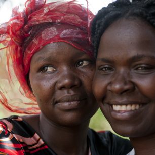 Mezi dětskými vojáky jsou i dívky, Uganda