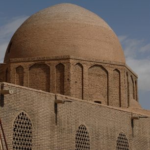 Páteční mešita pochází z 11. století.