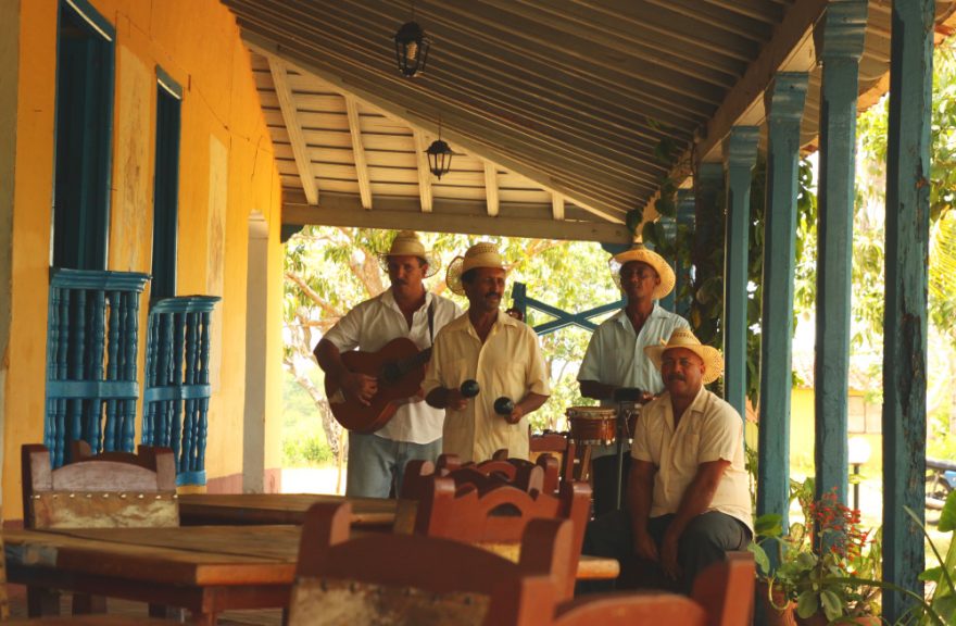 Muzikou na Kubě lidé žijí