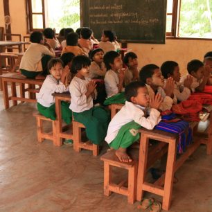 Děti v barmské škole