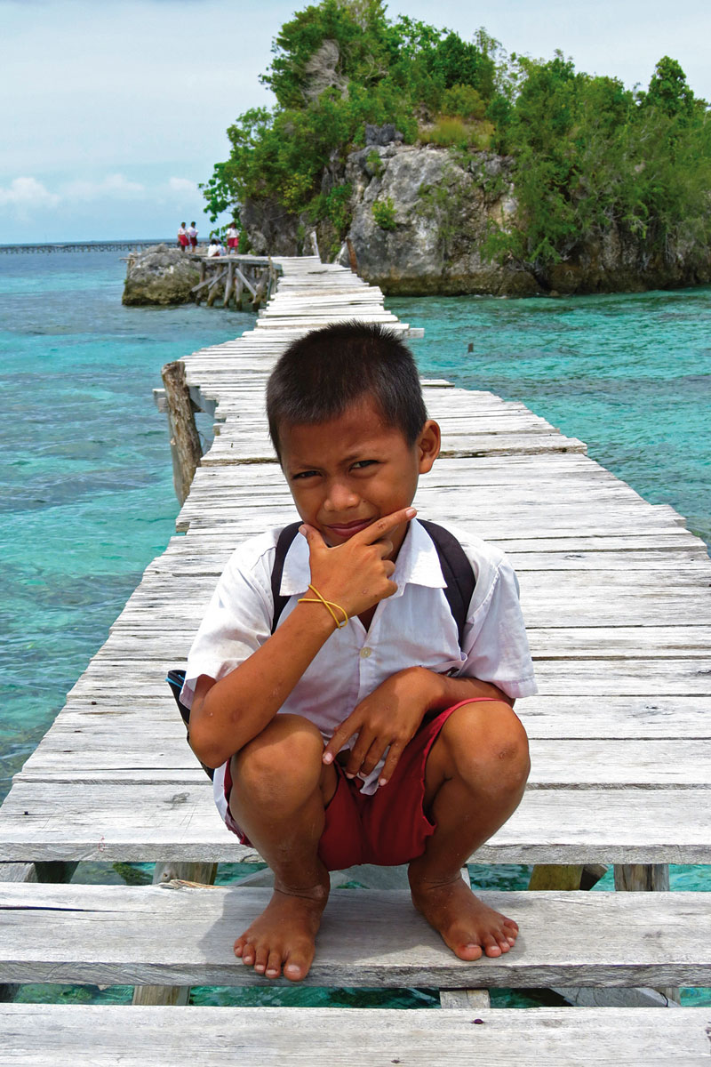 Vesnický most obyvatel etnika Bajo