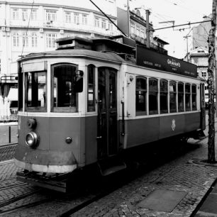 Historická tramvaj v Portu